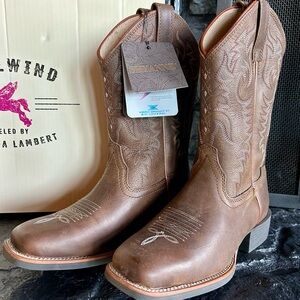 Idyllwind Brown Western Boots - Size 8